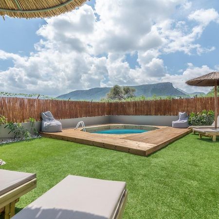 Cozy House With Pool Near Beach Gazi Exterior foto