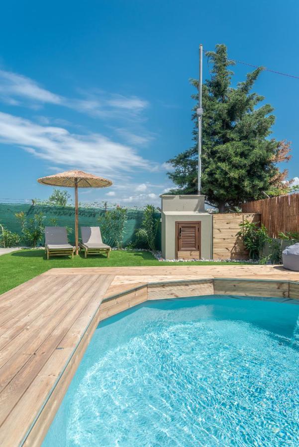 Cozy House With Pool Near Beach Gazi Exterior foto