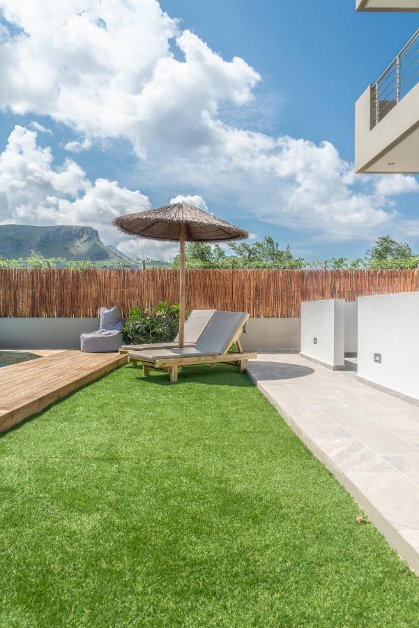 Cozy House With Pool Near Beach Gazi Exterior foto