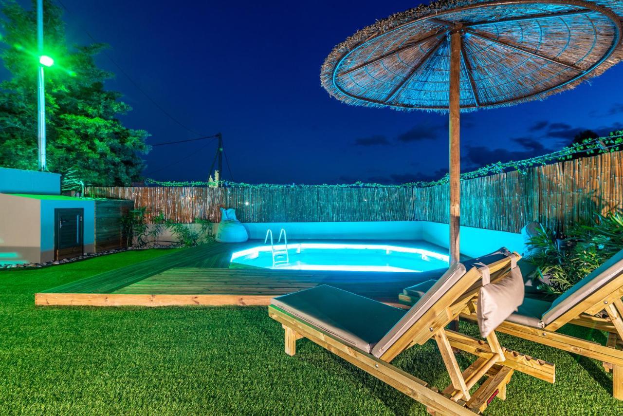 Cozy House With Pool Near Beach Gazi Exterior foto